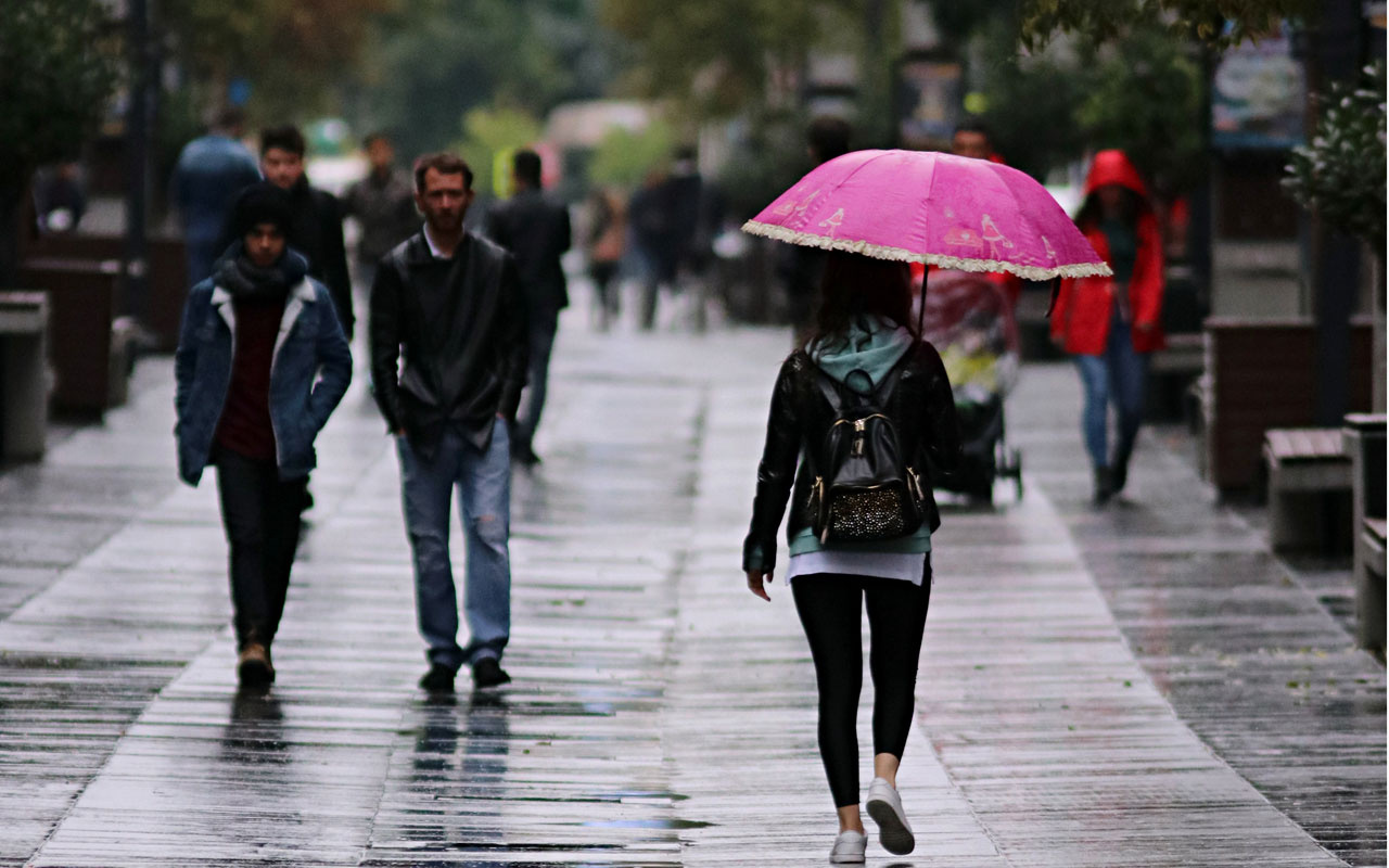 Meteoroloji'den uyarı az önce yapıldı! 10 ili birden sağanak vuracak