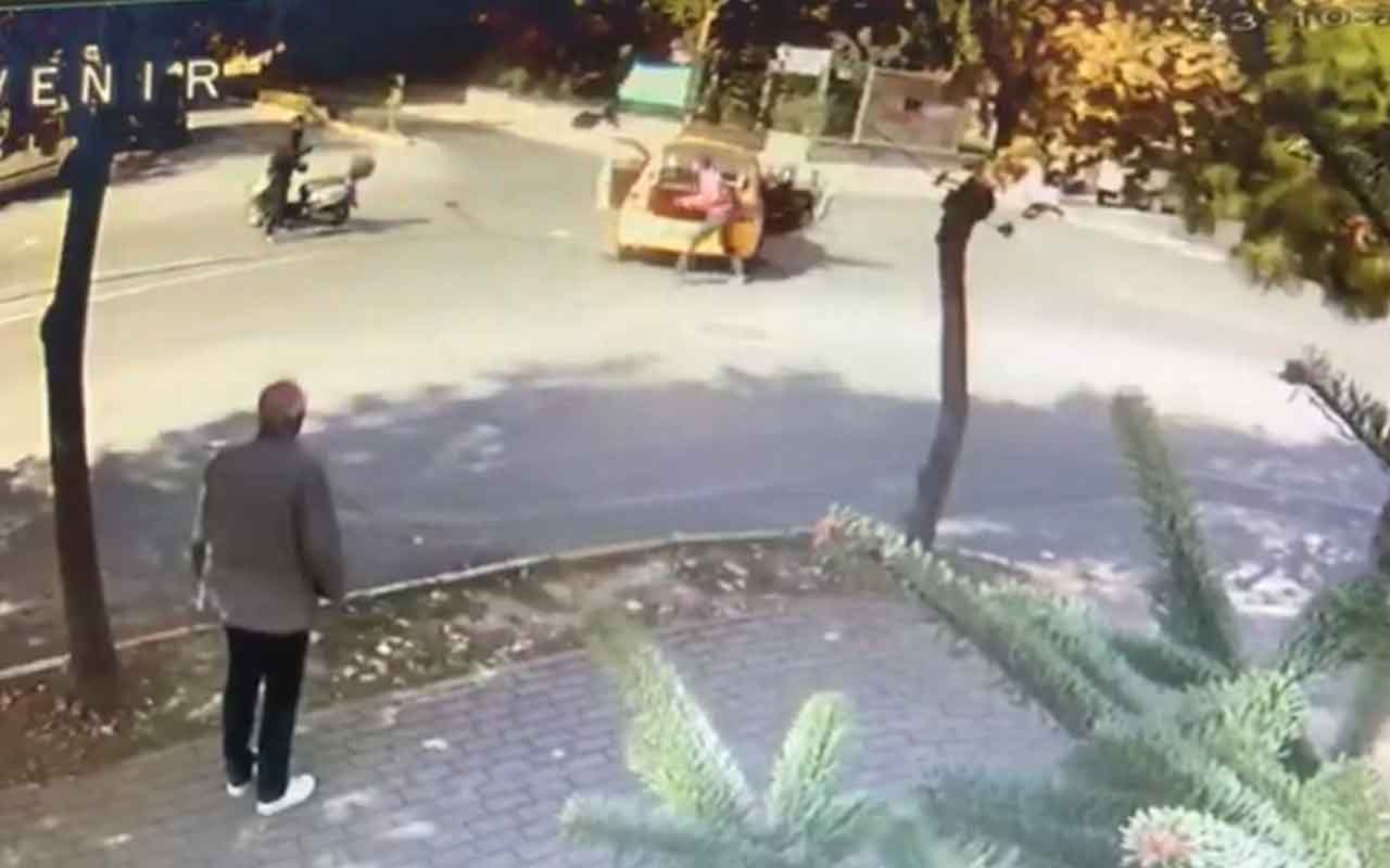 Beylikdüzü'nde taksici ile motosikletlinin sopalı kavgası kamerada