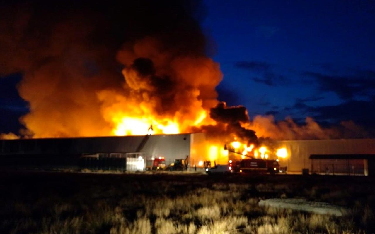 Konya'da Ereğli Organize Sanayi Bölgesi büyük fabrika yangını
