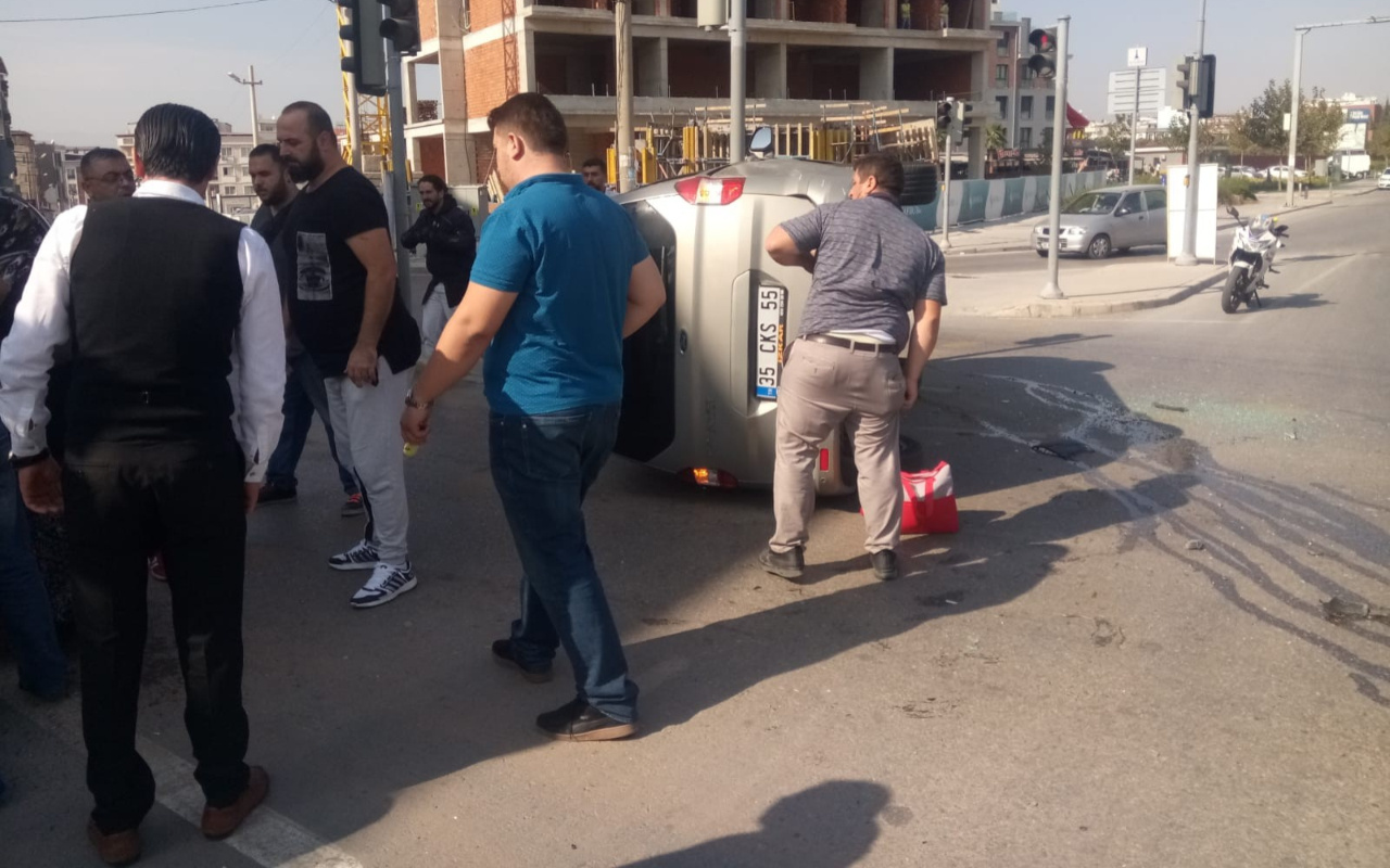 İzmir'de hamile kadın kazadan sağ çıkıp doğum yaptı