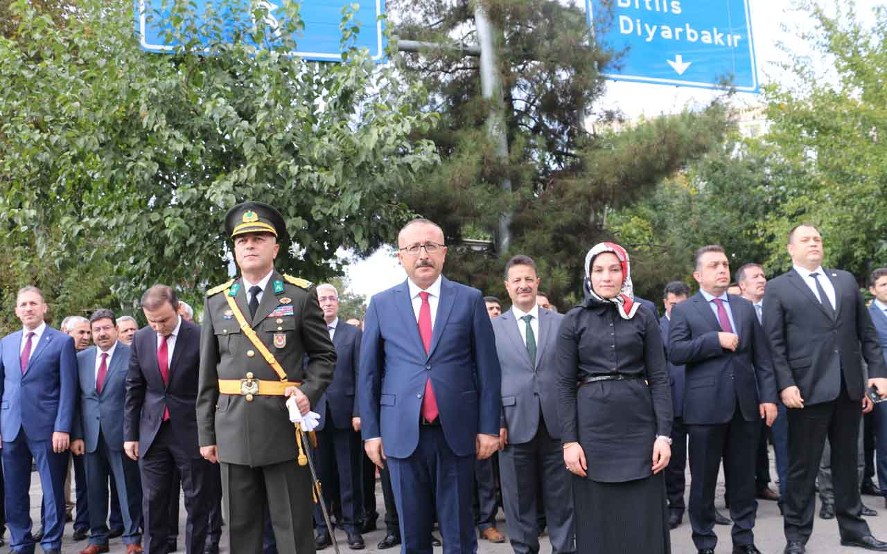 HDP'den Siirt'te  İstiklal Marşı'na protesto