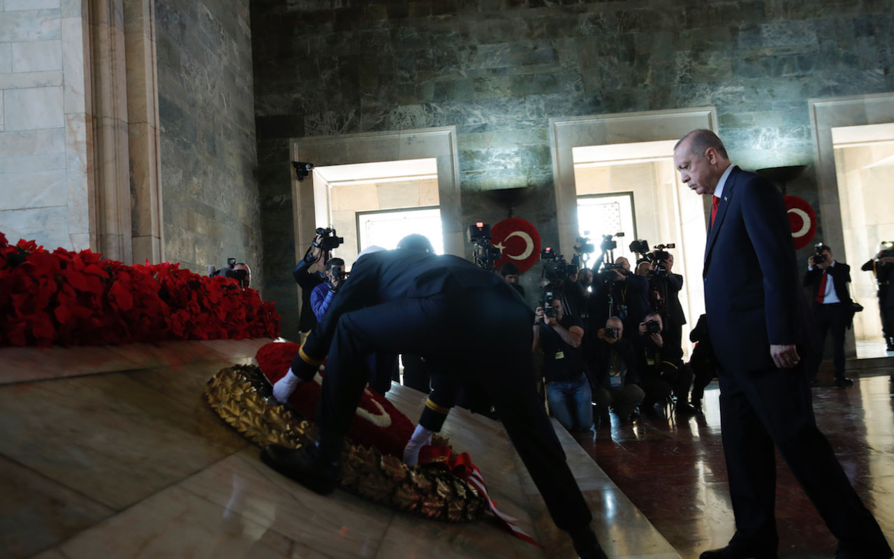 Devlet erkanından Anıtkabir'e 29 Ekim çıkarması Erdoğan'ın mesajı okundu