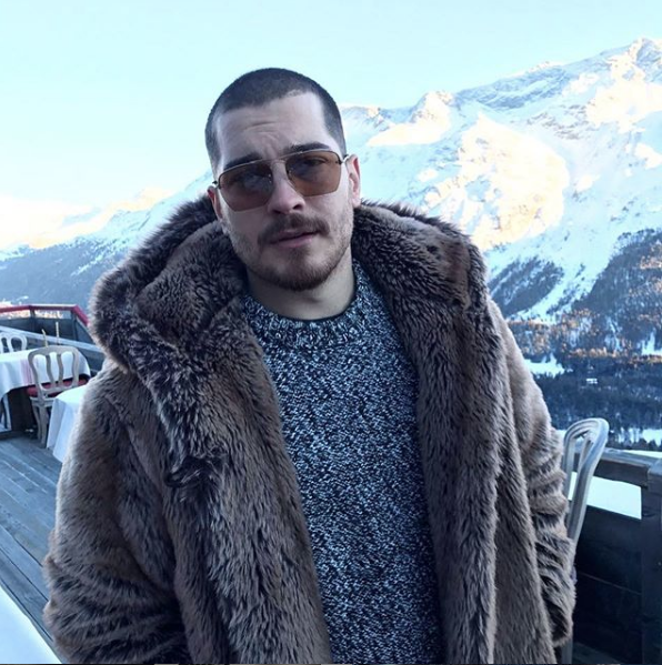 Çağatay Ulusoy'dan kariyerinde bir ilk yeni işi hayranlarını şaşırtacak