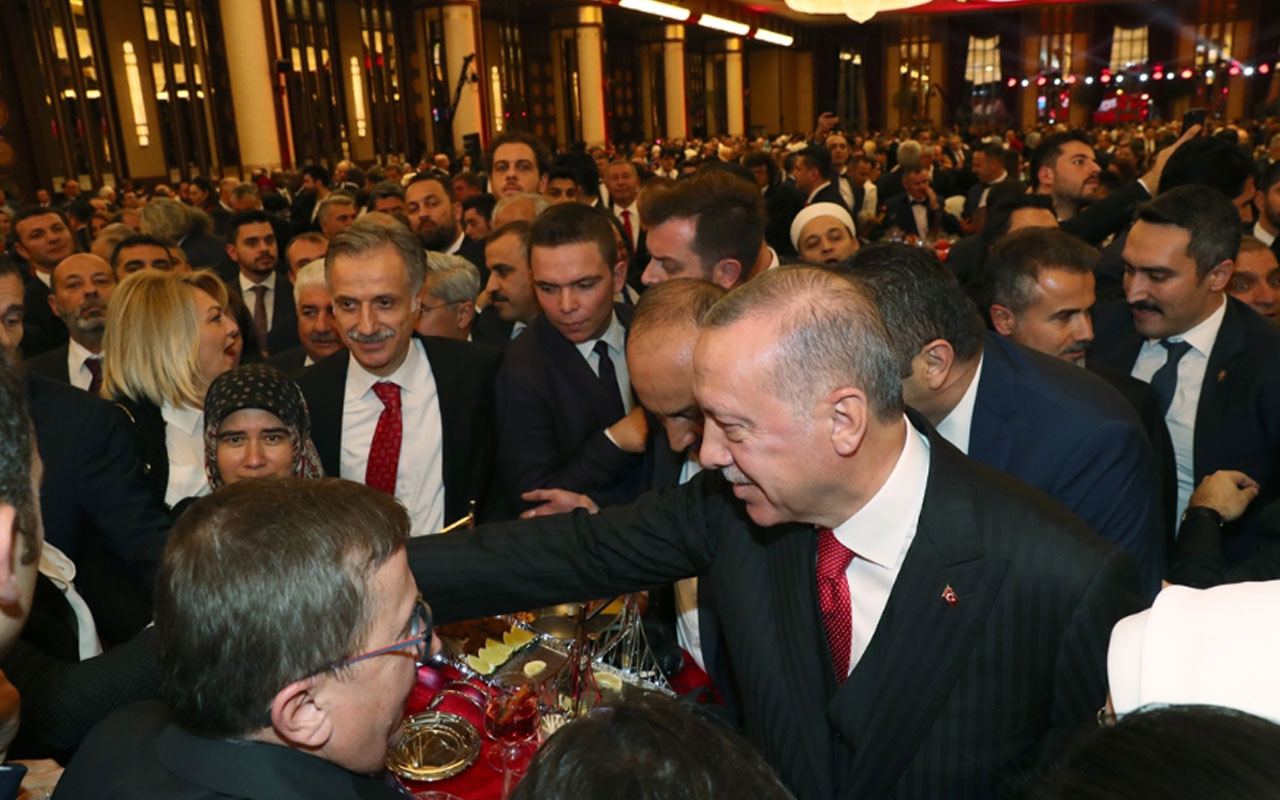 Cumhurbaşkanı Erdoğan'ın '29 Ekim Cumhuriyet Bayramı' davetine kimler katıldı