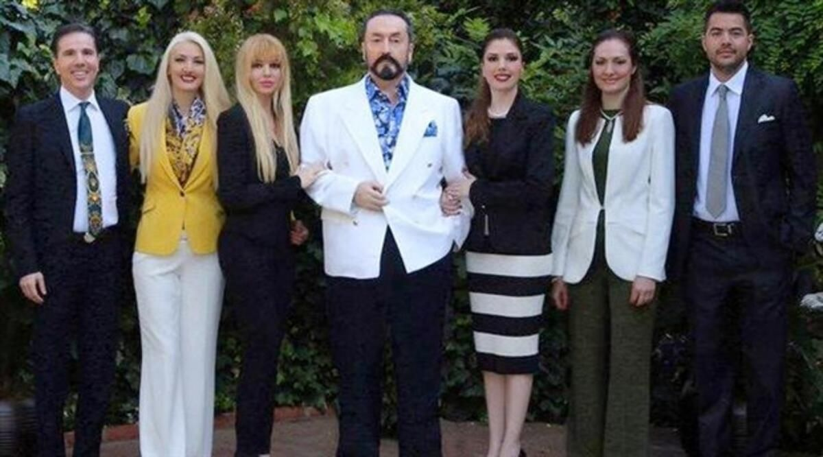 Adnan Oktar kediciği Alev Babuna ifşa etti! Seda Sayan Kibariye Muazzez Ersoy