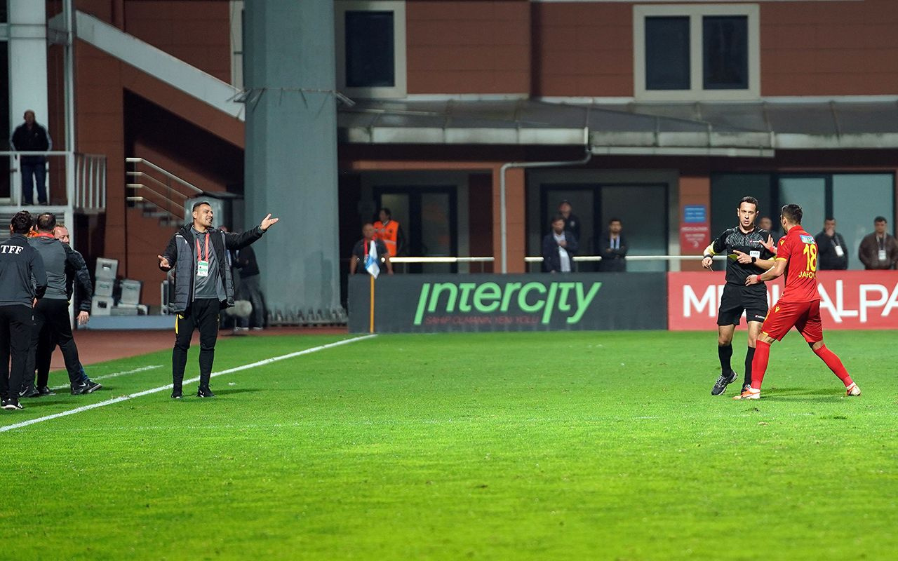 Yeni Malatyaspor Teknik Direktörü Sergen Yalçın 5 saniyede kızardı