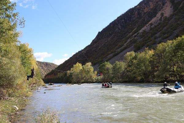 Colorado Nehri'ni aratmayan Tunceli Munzur Vadisi'nde rafting keyfi!