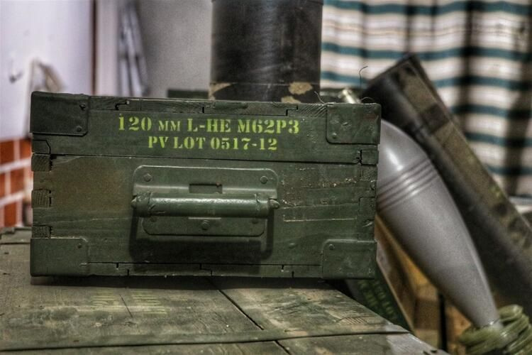 YPG'nin silah deposu ele geçirildi! ABD yapımı havan topları bulundu