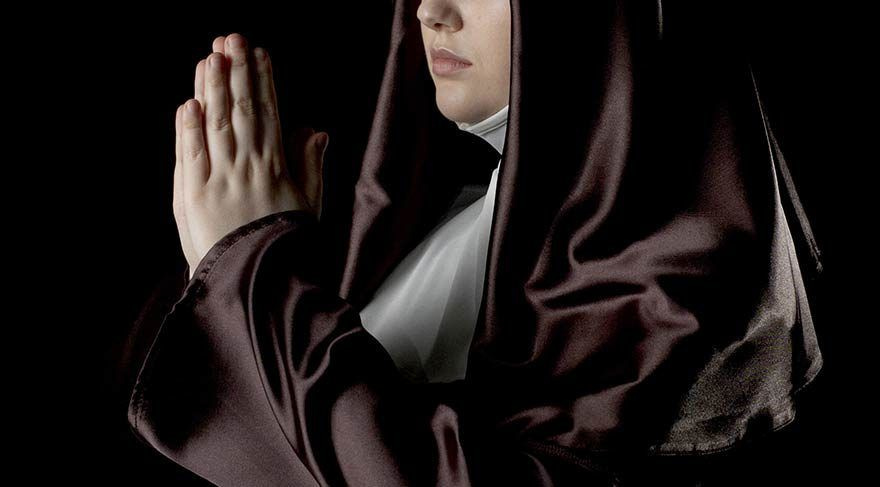 İtalya'da skandal! Karnı ağrıyan rahibeler hamile çıktı