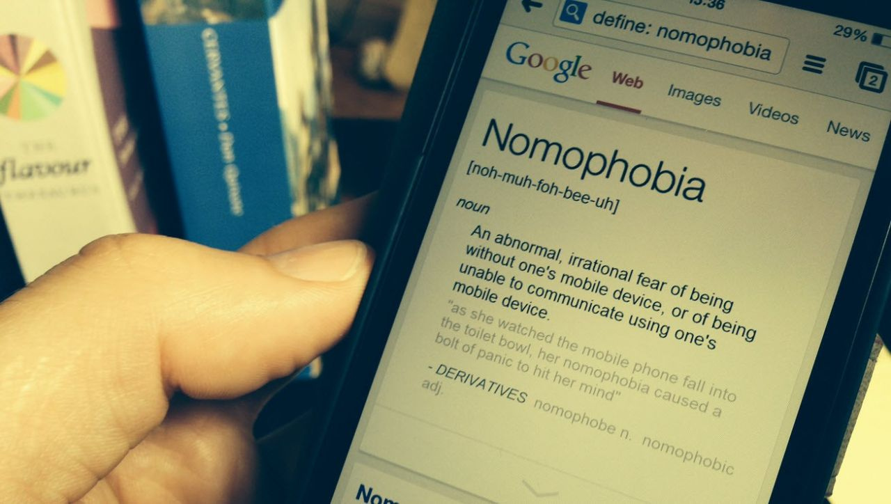 Cumhurbaşkanlığı Dijital Dönüşüm Ofisi uyardı! 'Nomofobi' ve 'fomo' olabilirsiniz
