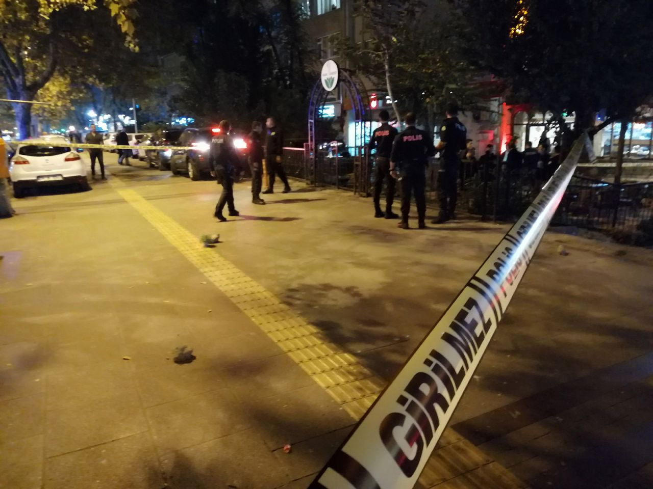 İstanbul Fatih'te otelin kafesinde kanlı infaz