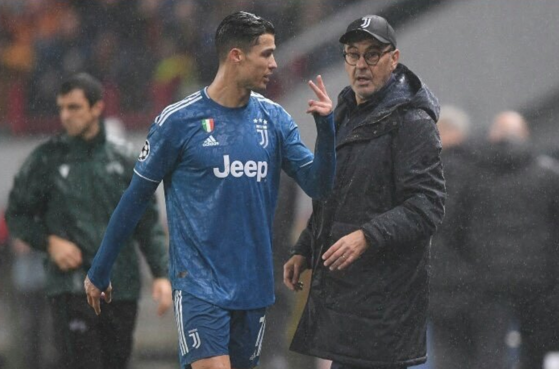 Ronaldo'ya Sarri şoku! Yüzüne bakmadan terk etti