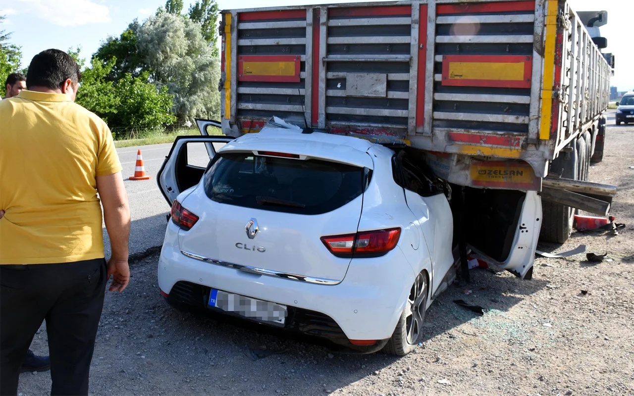 1 7 milyon agir hasarli arac trafikte