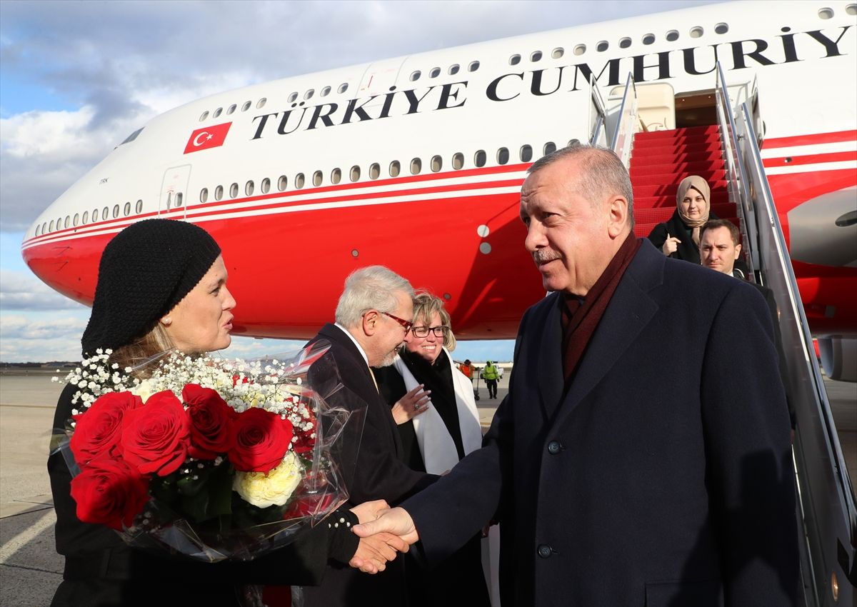 Hulusi Akar Reis'i buraya getir sloganları! Erdoğan ABD'de cama çıktı
