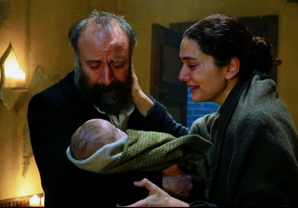Hamile olan Bergüzar Korel bakın en çok ne aşermiş Halit Ergenç'le reklam çekti
