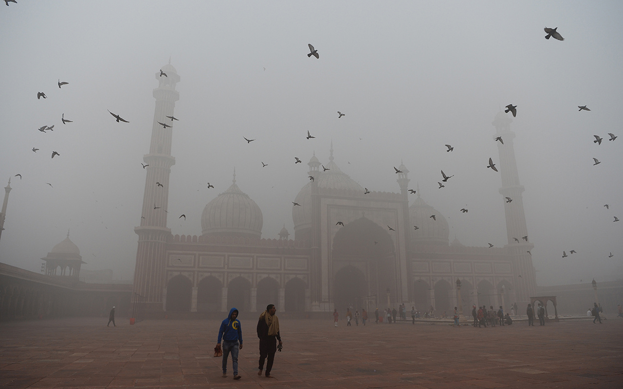 Hindistan'da 15 dakika temiz hava 7 dolar