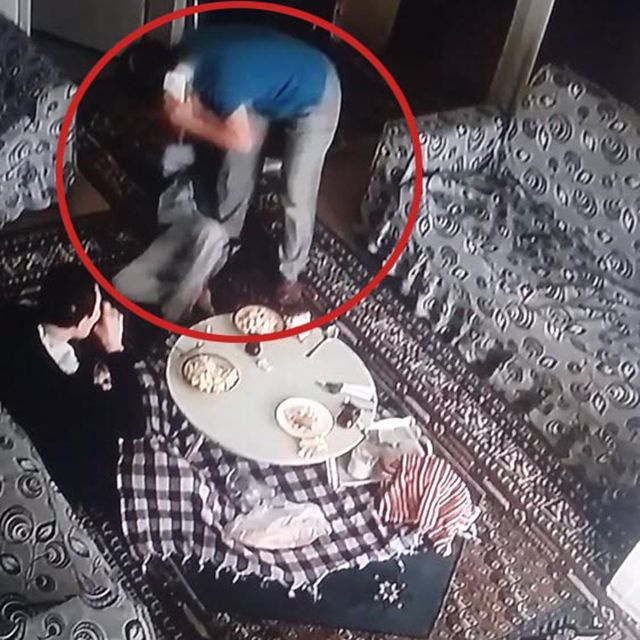 İzmir Karşıyaka'da bakıcı dehşetini kamera ortaya çıkardı
