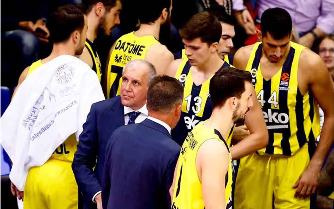 Fenerbahçe Rusya'da dondu Obradovic oyuncularına küfür yağdırdı