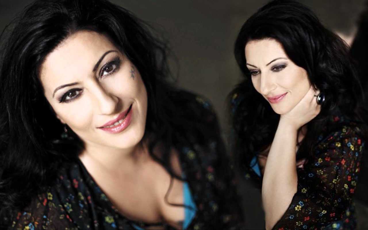 İki kere kanseri yenen şarkıcı Gülay hastaneye kaldırıldı son durumu nasıl?