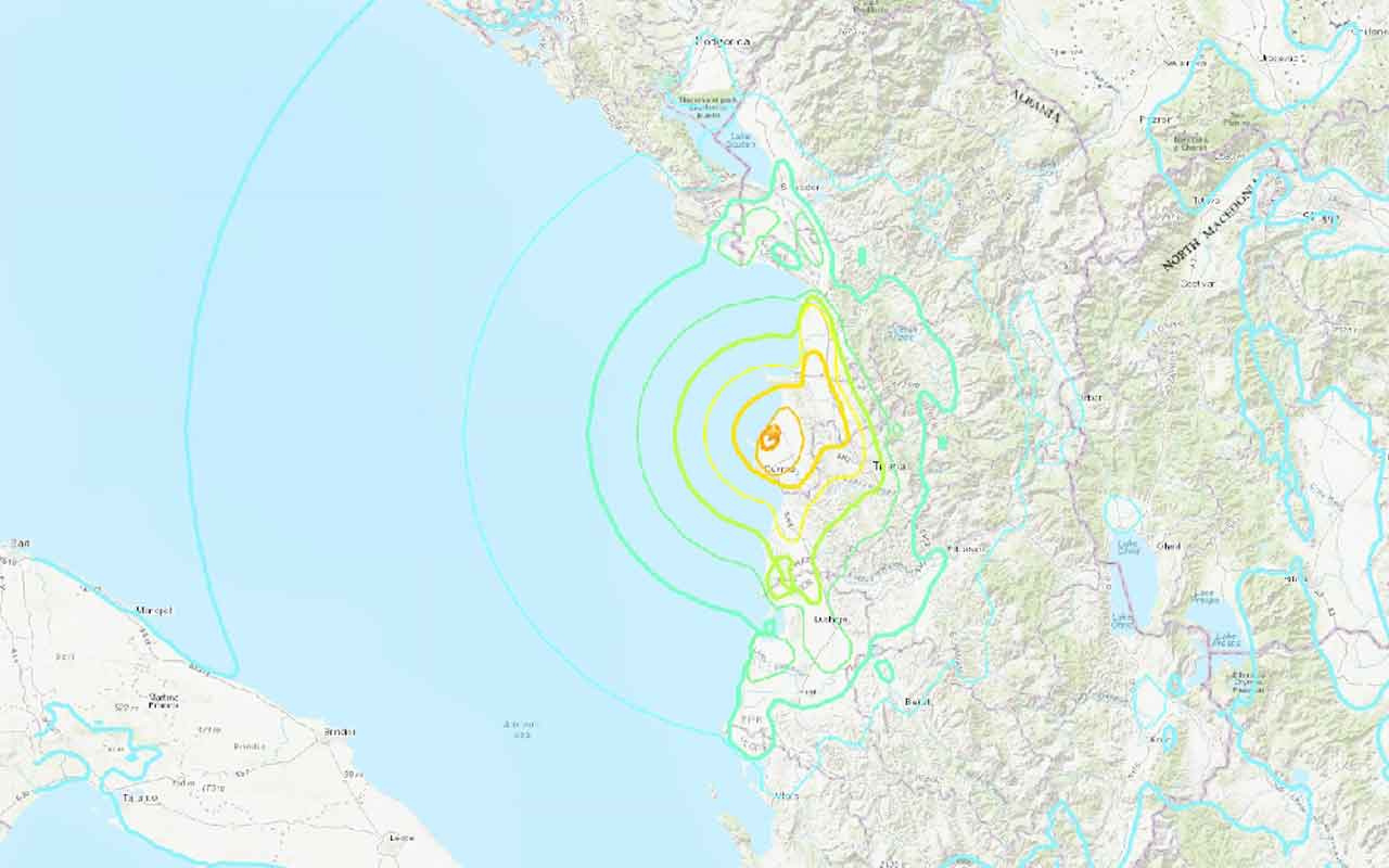 Arnavutluk'ta 6.4 büyüklüğünde deprem
