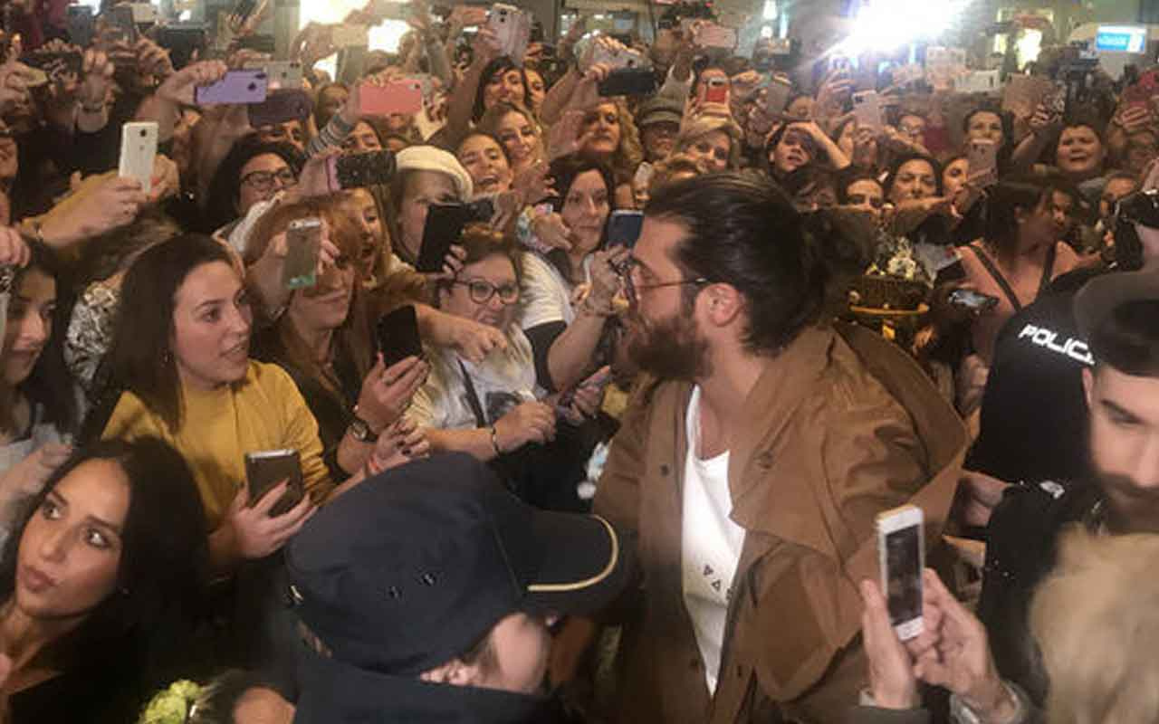 Can Yaman'dan Kıvanç Tatlıtuğ göndermesi! 'Benim dizilerim çok izleniyor'