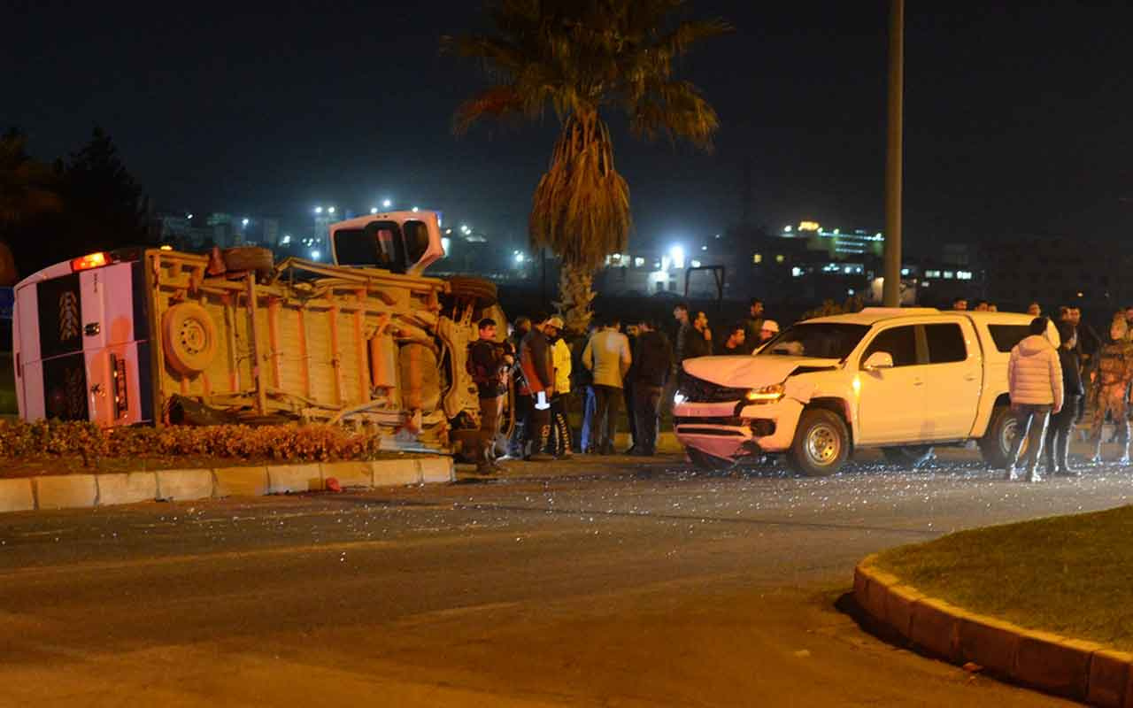 Mardin'de işçi servisi ile polis aracı çarpıştı: 7 yaralı