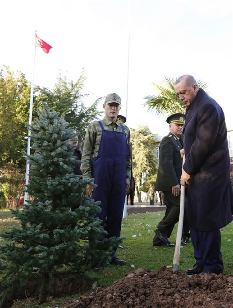 Cumhurbaşkanı Erdoğan'dan askere sürpriz hediye