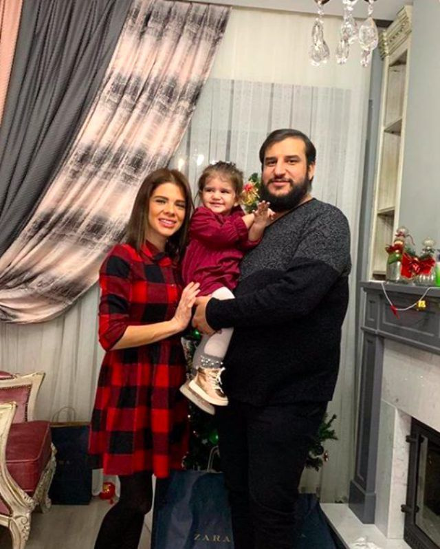 Damla Ersubaşı eşi Mustafa Can Keser'i affetti Esra Balamir'in doğum gününde eğlendi