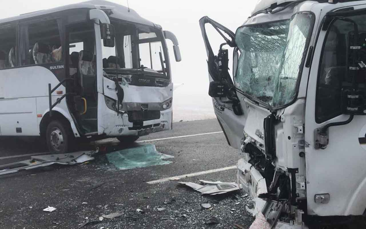 Sarıkamış’ta zincirleme trafik kazası: 20 yaralı