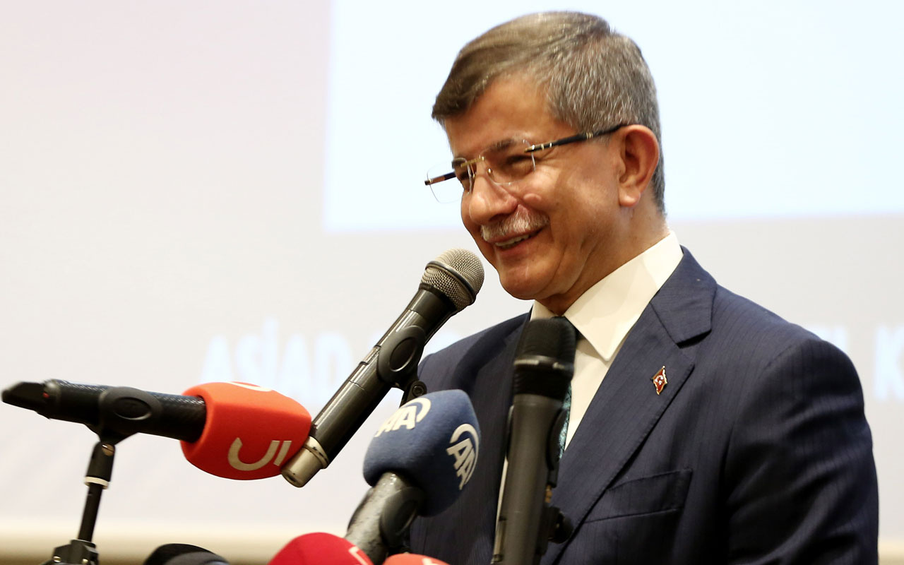 Ahmet Davutoğlu'nun partisinin ismi sızdı! Çarşamba günü bomba patlıyor