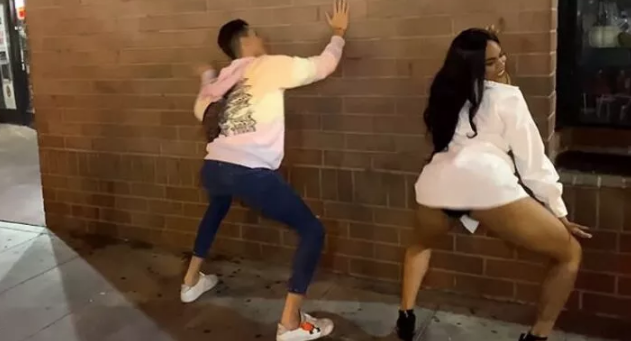 Kerimcan Durmaz'ın Los Angeles'ta sokak ortasındaki kalça dansı olay oldu