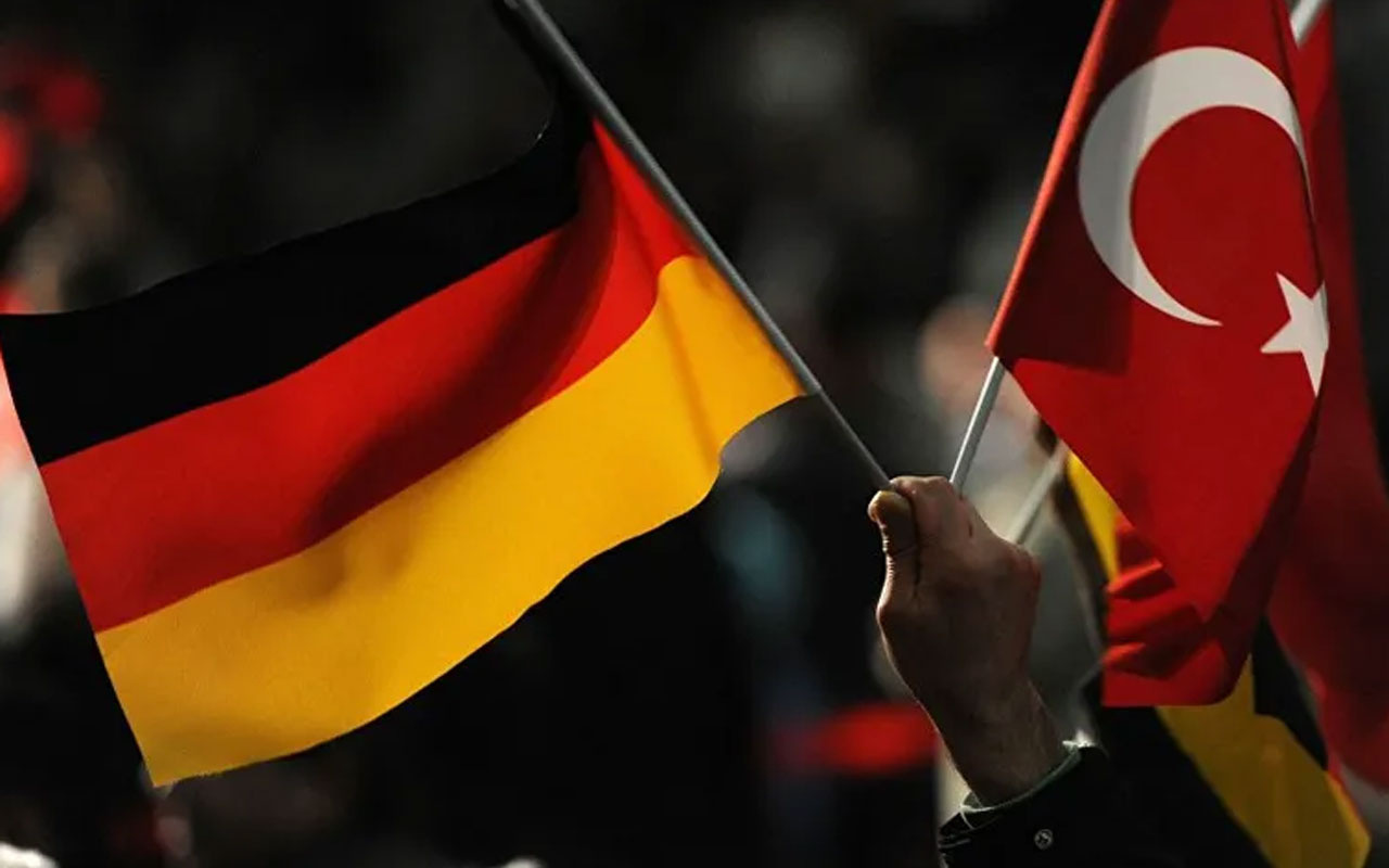 Almanya'dan gazetecilere infaz listesi iddiası açıklaması