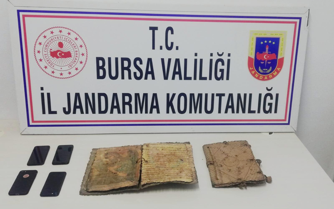Bursa'da bin yıllık İncil ele geçirildi