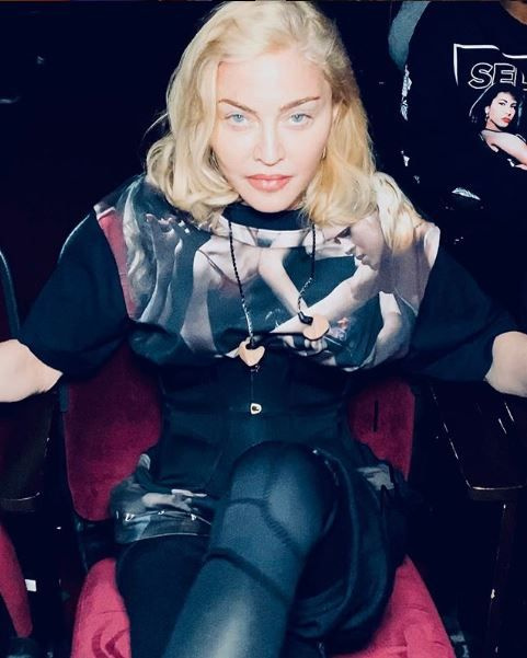 Madonna dansçısıyla balkonda fena yakalandı! Samimi halleri olay