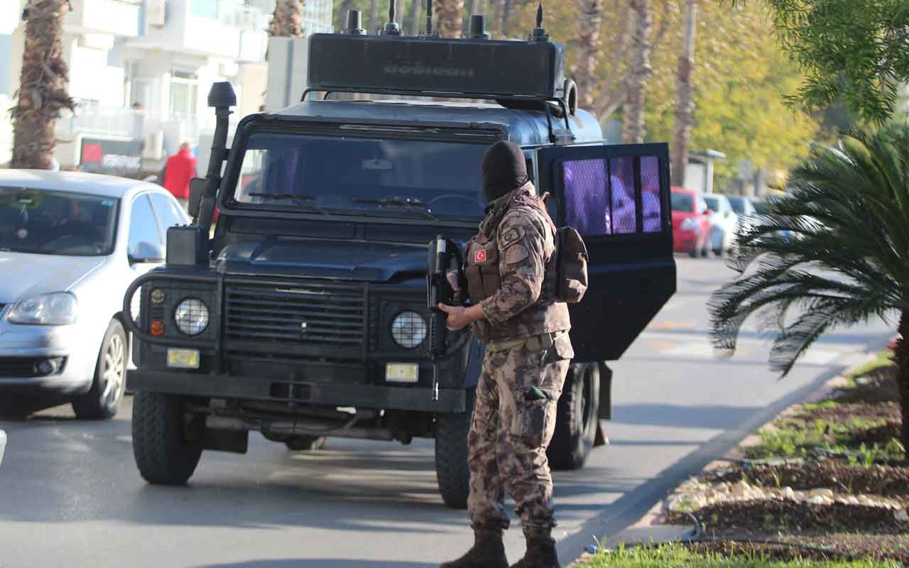 Antalya'da bankada soygun girişimi