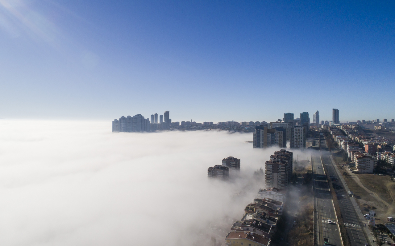 Başkent'ten sis manzaraları: Görenler büyülendi