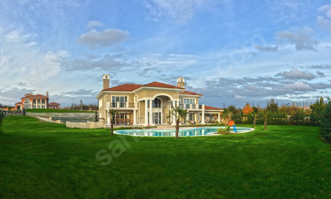 Evinin içine bakın MasterChef Güzide Mertcan 7 milyonluk villasını satıyor