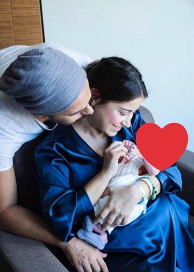 Hazal Kaya'nın doğum hikayesi herkesi duygulandırdı oğluyla fotoğrafını paylaştı