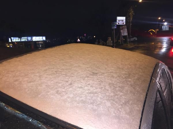 İstanbul'da mevsimin ilk karı yağdı