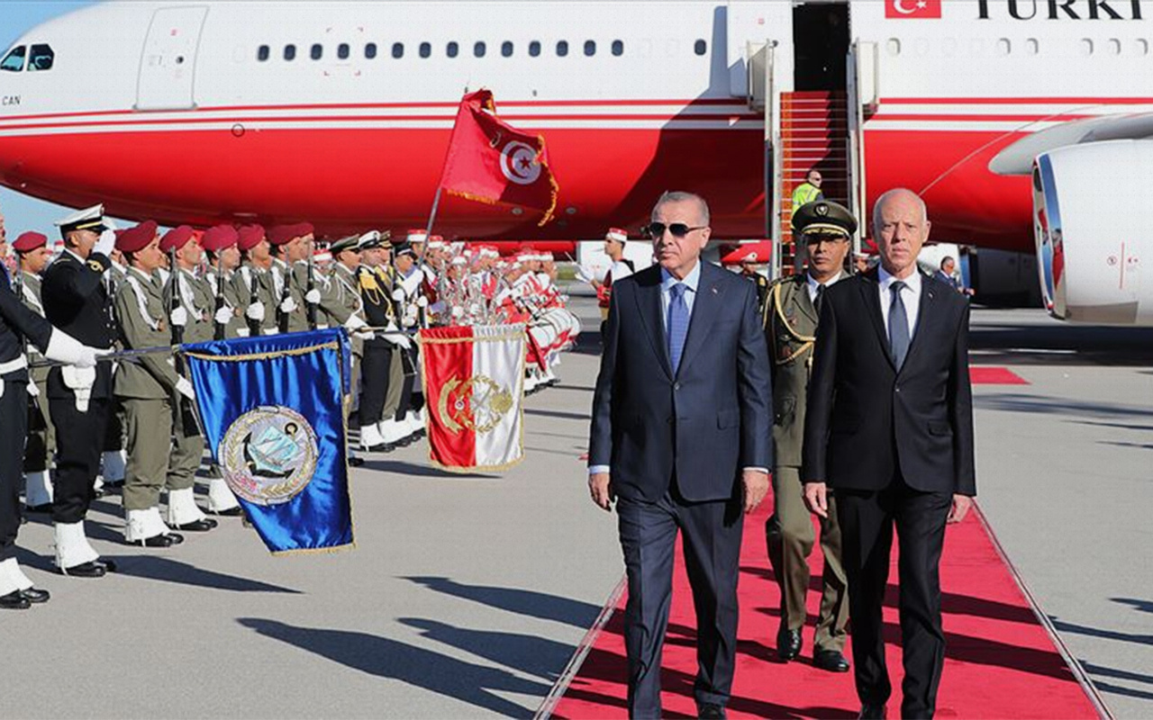 Hafter'e yakın medya Erdoğan'ın Tunus ziyaretini çarpıttı