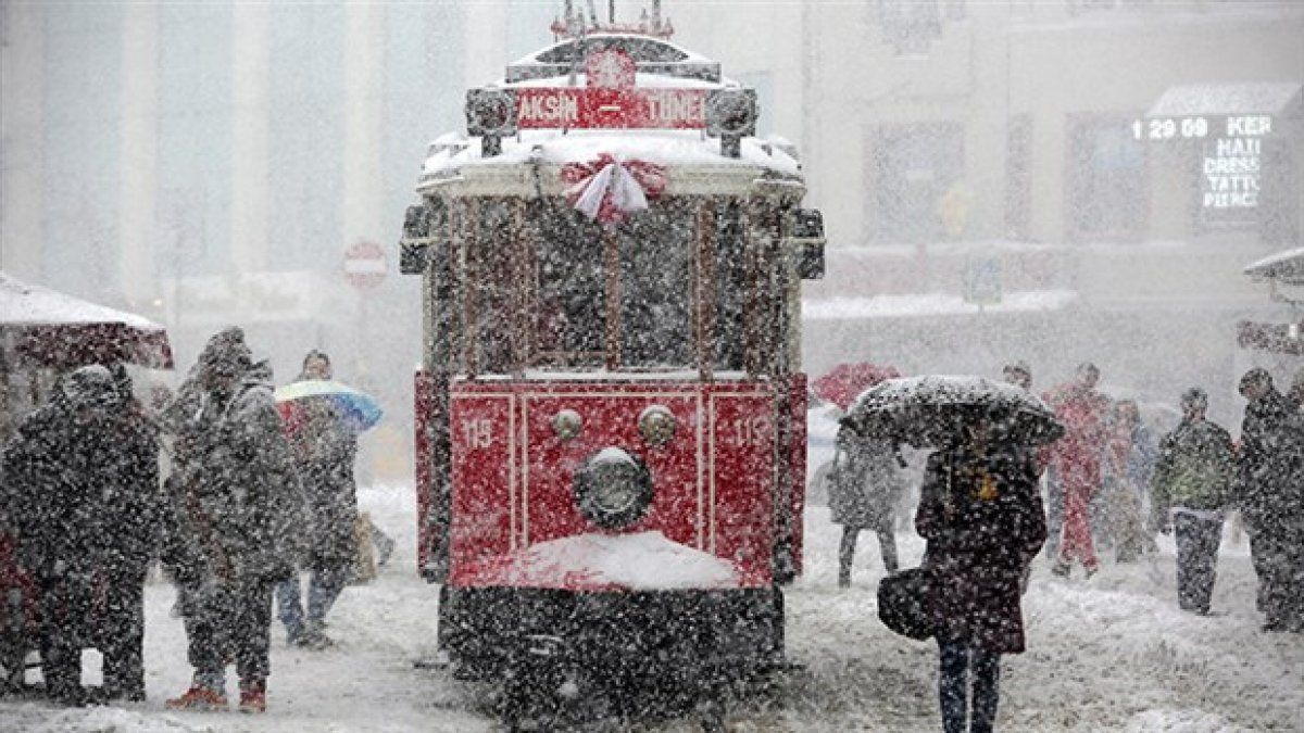 Meteoroloji'den İstanbul'a kar yağışı uyarısı! Kuvvetli geliyor