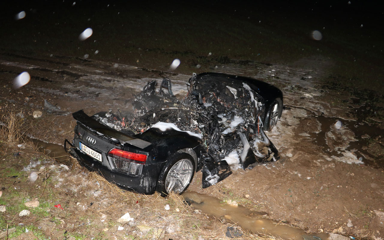 Kahramanmaraş'ta feci kaza! Hurdaya dönene otomobilden sağ çıktılar