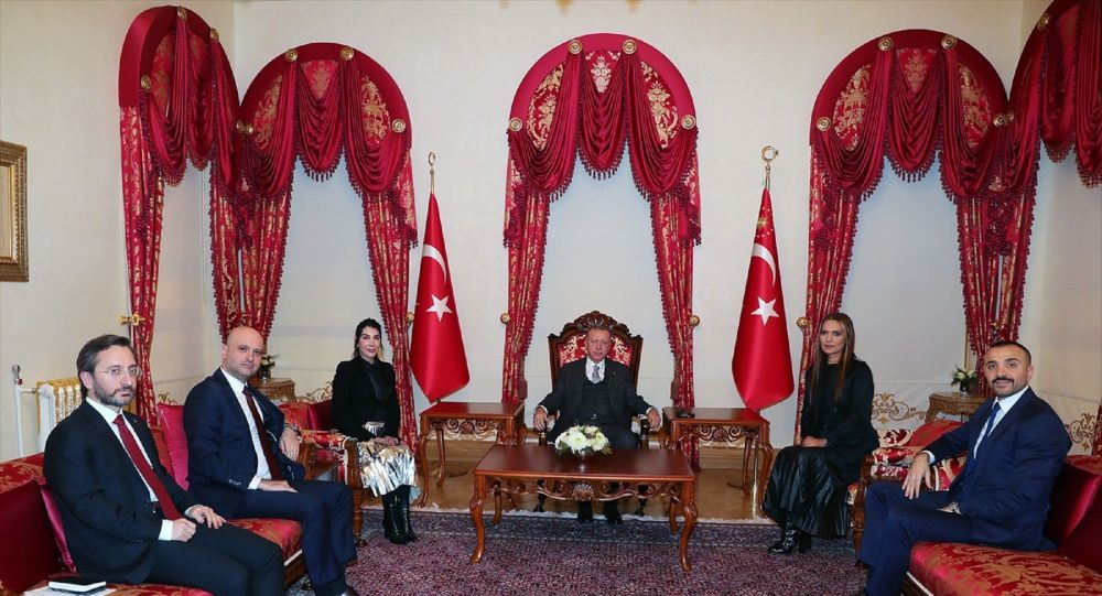 Hande Yener ve Demet Akalın'dan Erdoğan'a sürpriz ziyaret sebebi bakın neymiş