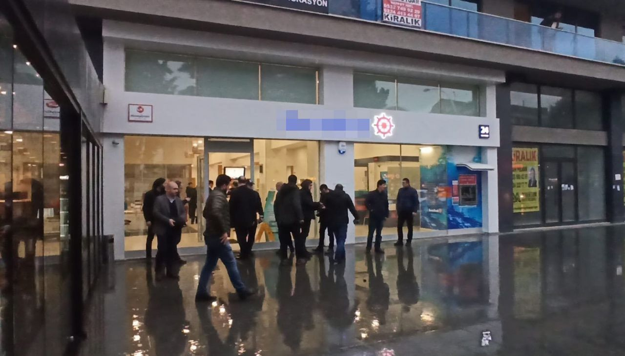 Bursa'da silahlı banka soygunu