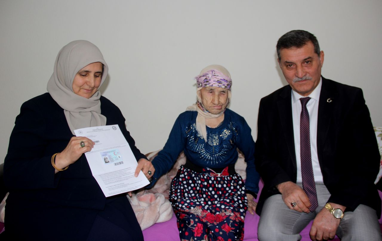 Erzincan'da varlığını kanıtlayan Cemile Dağdal 85 yıl sonra kimliğine kavuştu