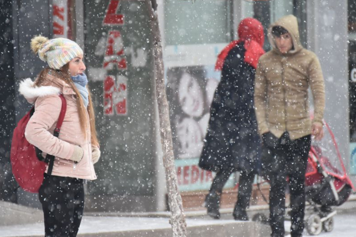 Meteoroloji'den kritik uyarı! Kuvvetli sağanak ve fırtına geliyor