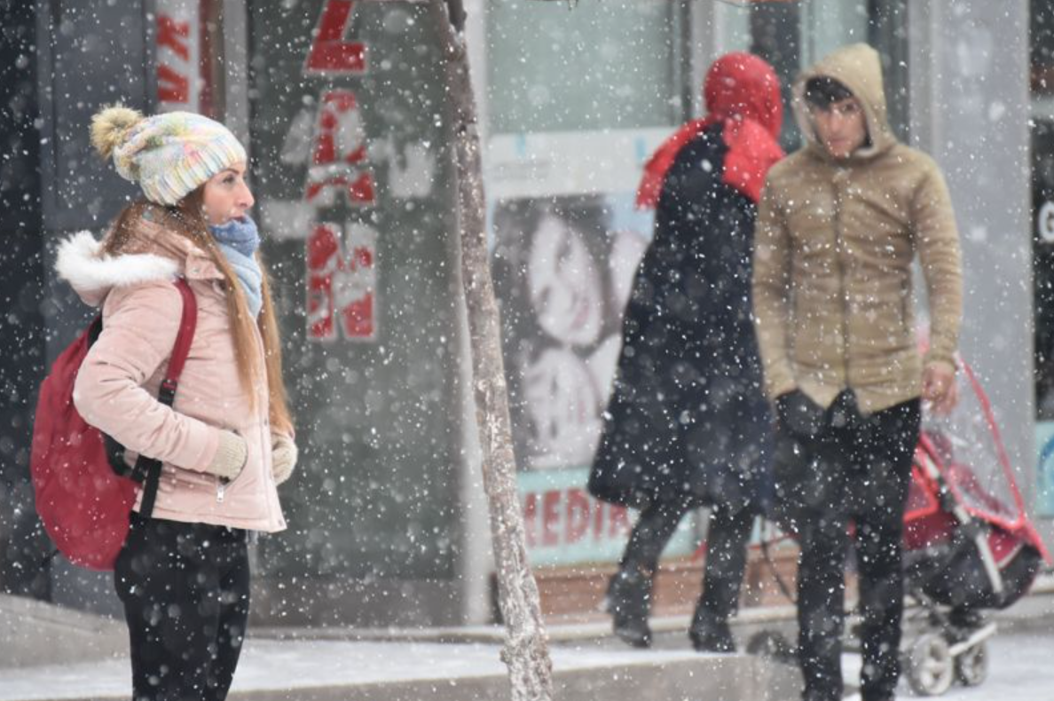 Meteoroloji alarm verdi! Doğuya kar Marmara'da fırtına ve yağış