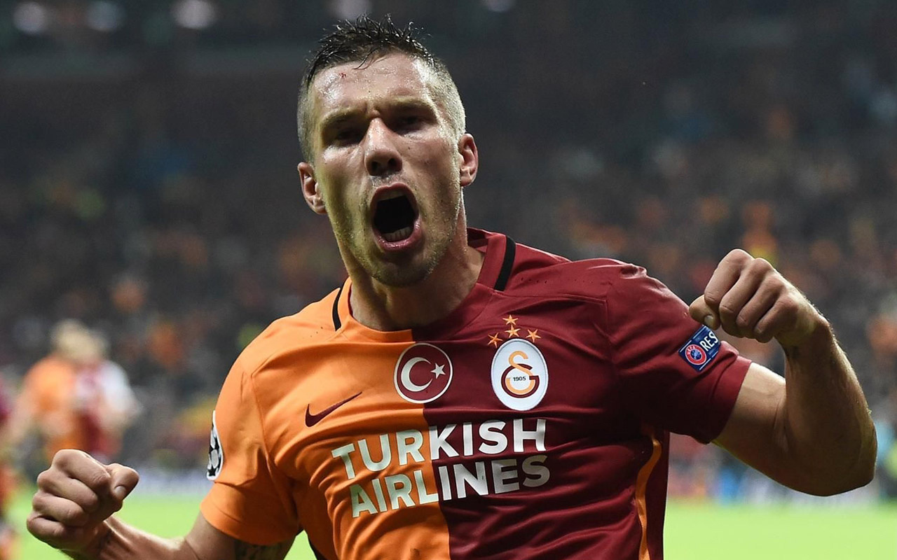 Süper Ligde Lukas Podolski sürprizi heyacan yarattı
