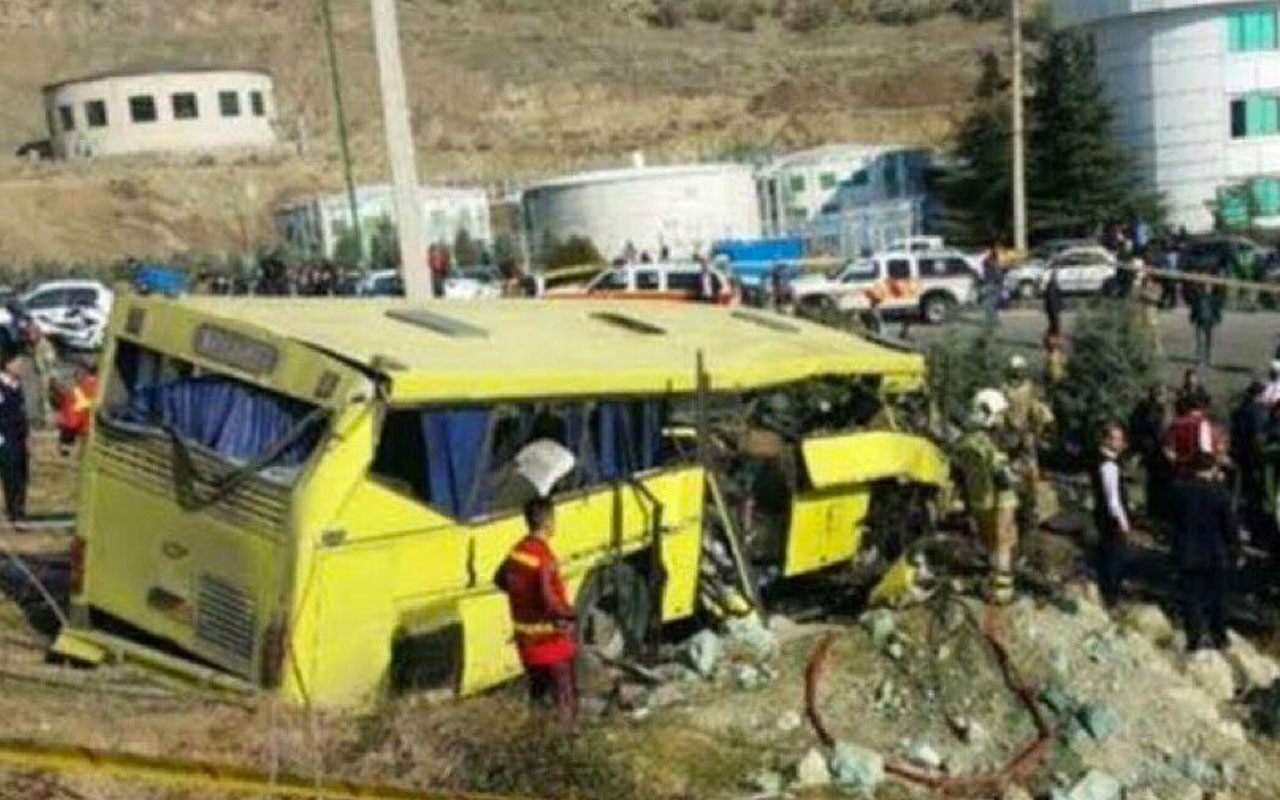 İran otobüs devrildi: 20 ölü, 23 yaralı