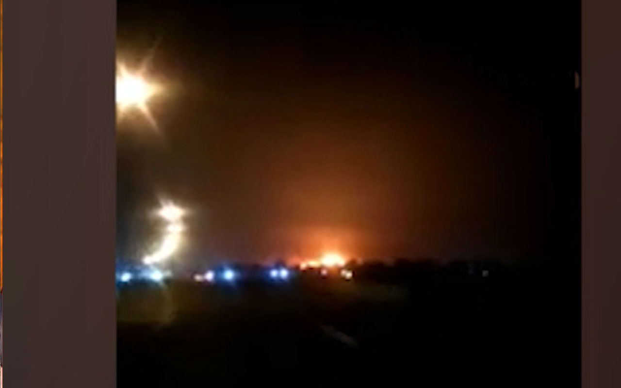 İran'da düşen uçağın patlama görüntüleri kameralara yansıdı